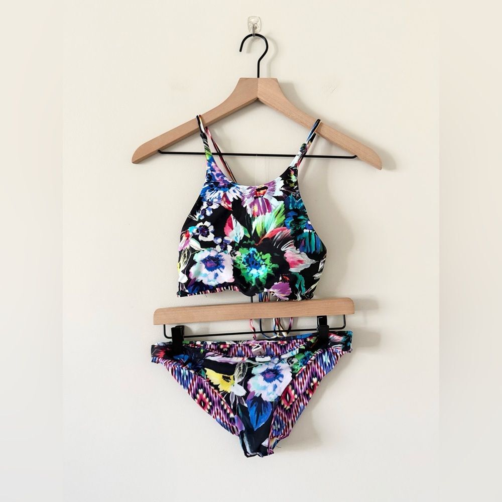 TiniBikini Reversible Bikini in Multi Size M